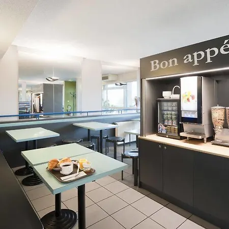 Отель Valence Nord 2*