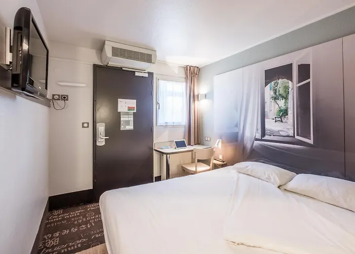 Hotel Valence Nord 2*